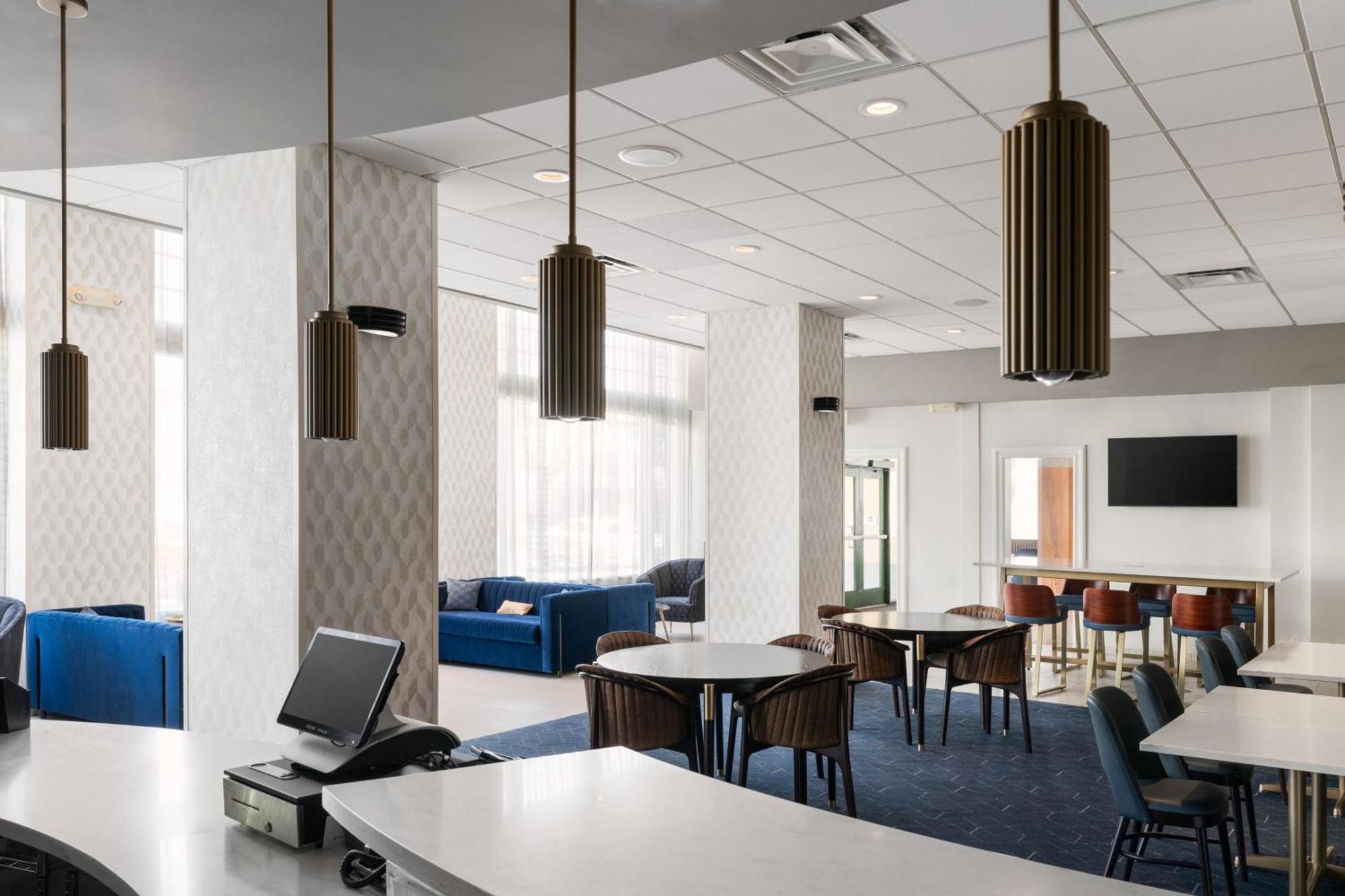 Courtyard By Marriott St. Petersburg Downtown Hotel Exterior photo