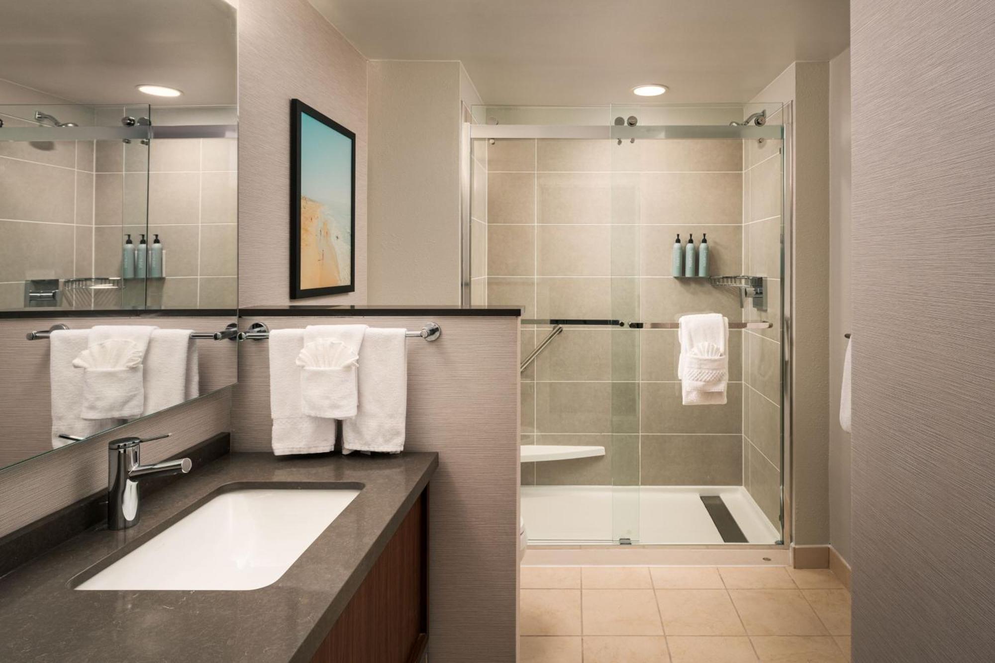 Courtyard By Marriott St. Petersburg Downtown Hotel Exterior photo