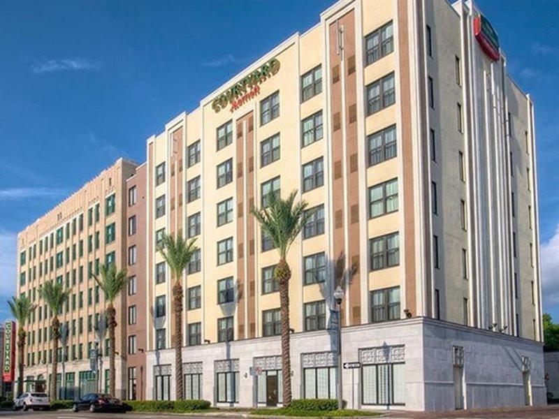 Courtyard By Marriott St. Petersburg Downtown Hotel Exterior photo